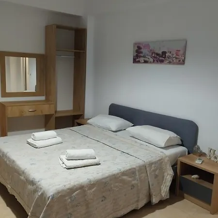 Apartament Dim's